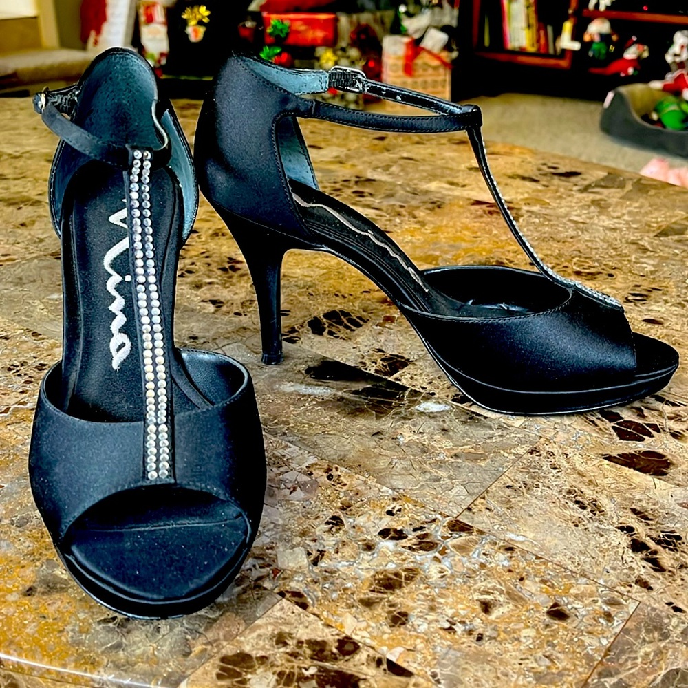 Nina black platform satin heels